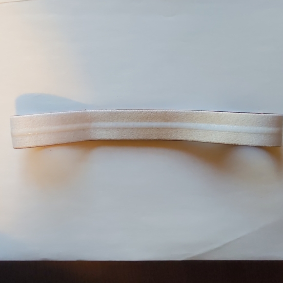 Under Armour Headbands (4) - Picture 3 of 3